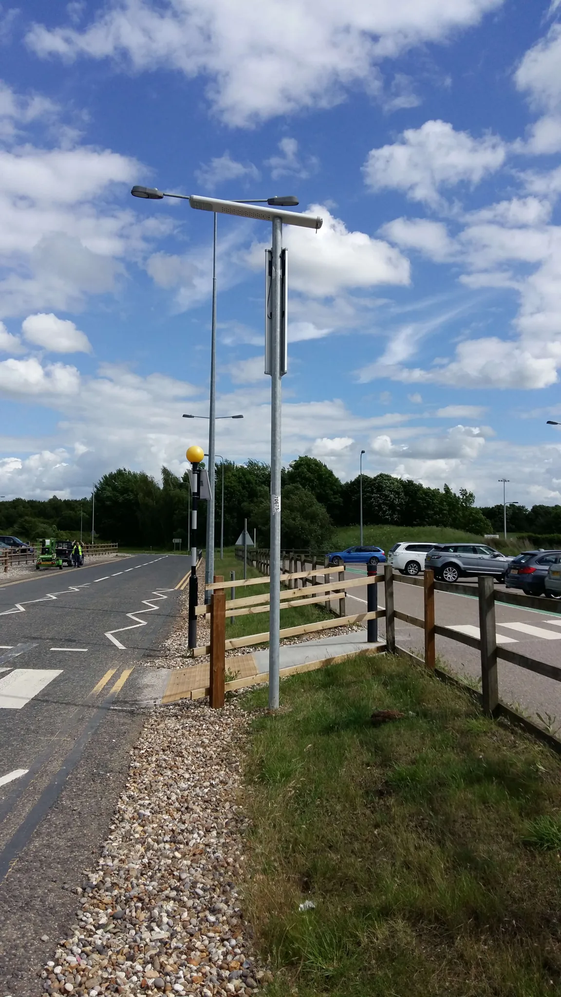 Stansted Airport – UK Car Park Pedestrian Lighting