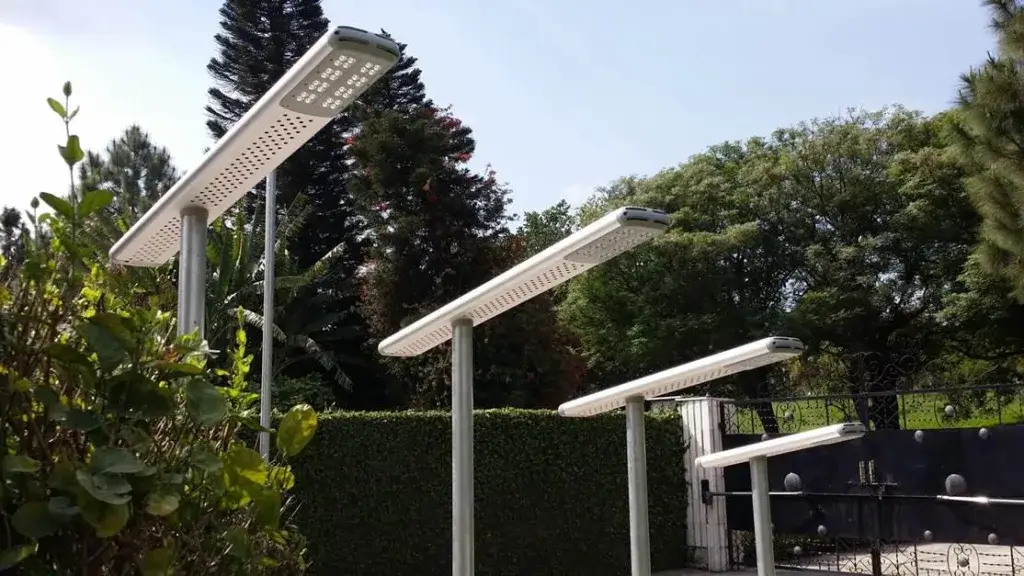 King Fahd University Solar Lighting Saudi Arabia